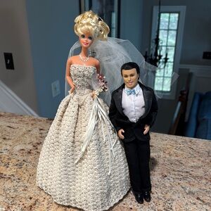 Wedding Elegant Bride and Groom Doll Set